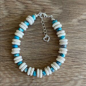 HAND CRAFTED WHITE HOWLITE & TURQUOISE CERAMIC BEADED BRACELET Bohemian Chunky